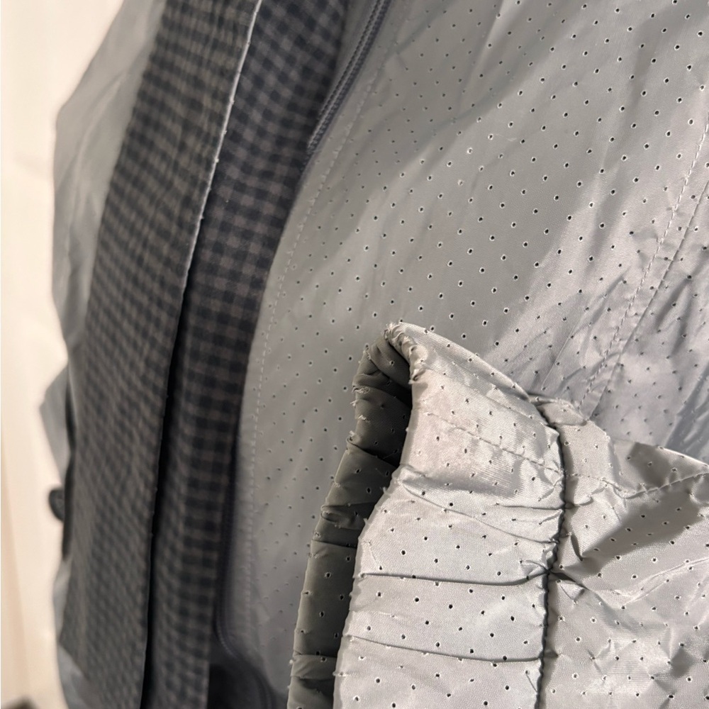 Women’s Nylon Jacket - Picture 4 of 7